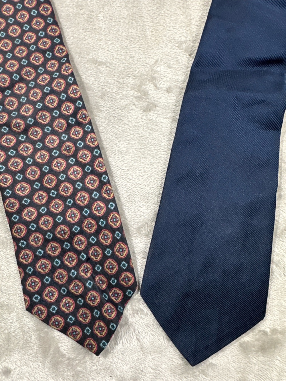 2 Brooks Brothers Makers All Silk Neck Tie Men’s Navy Geometric 57” X 3”
